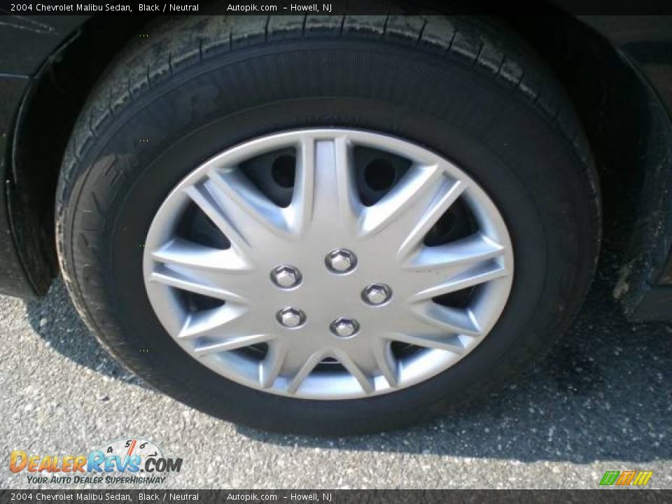 2004 Chevrolet Malibu Sedan Black / Neutral Photo #18