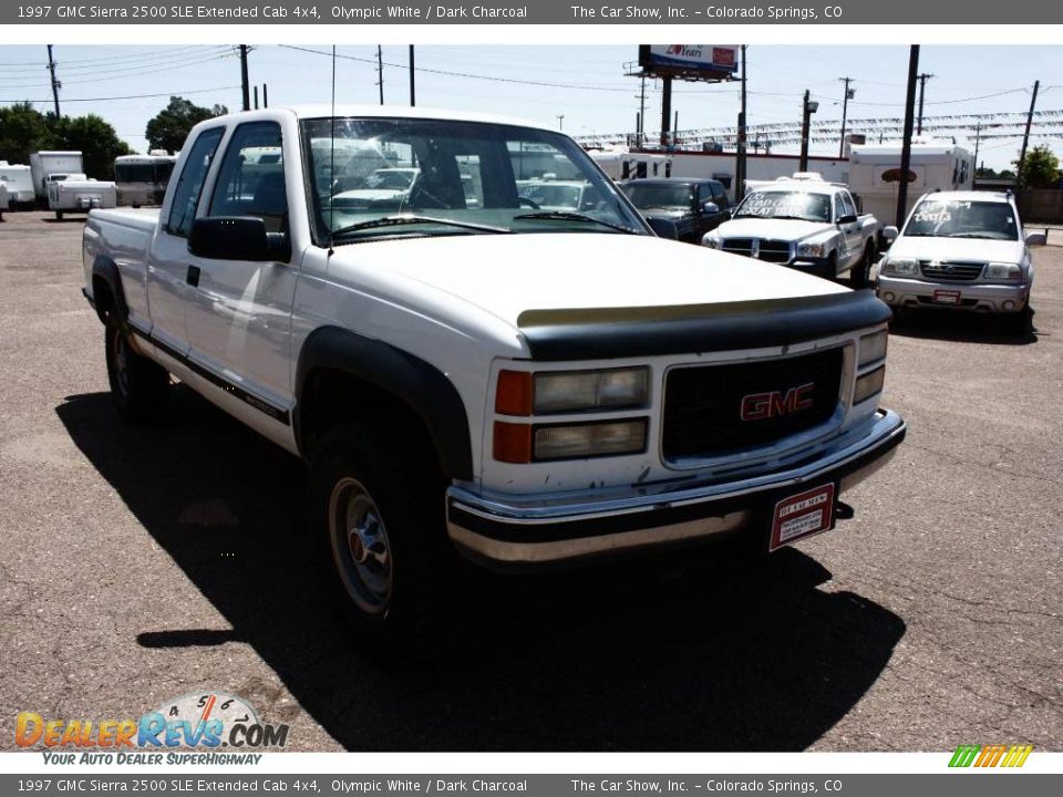 1997 GMC Sierra 2500 SLE Extended Cab 4x4 Olympic White / Dark Charcoal Photo #2