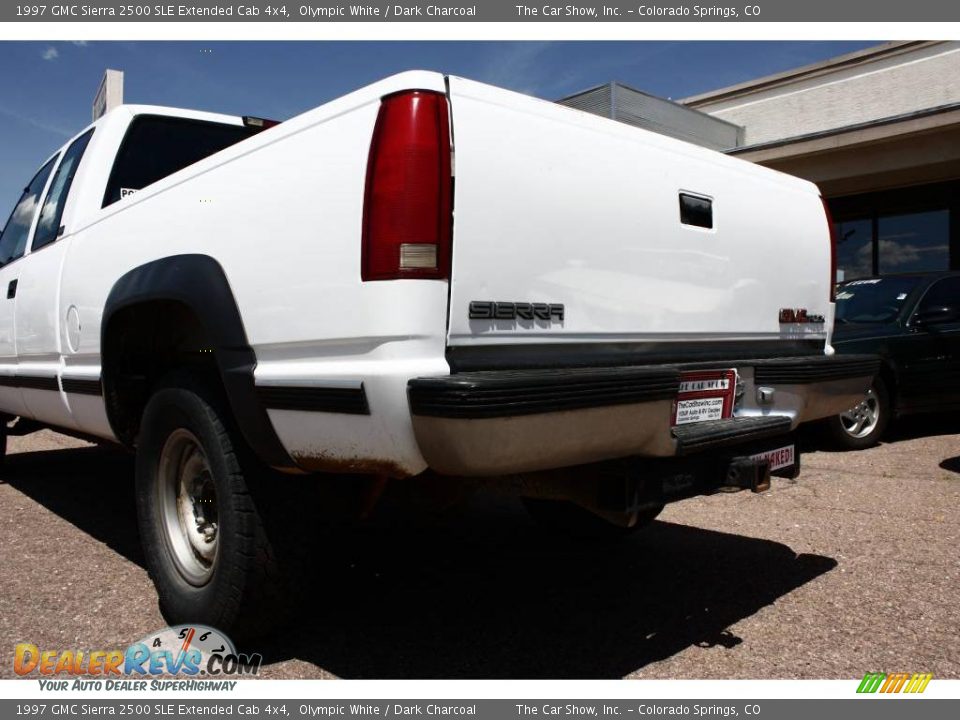 1997 GMC Sierra 2500 SLE Extended Cab 4x4 Olympic White / Dark Charcoal Photo #15