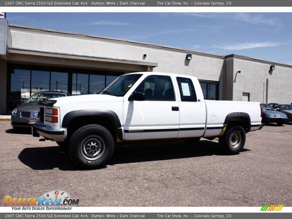 1997 GMC Sierra 2500 SLE Extended Cab 4x4 Olympic White / Dark Charcoal Photo #17