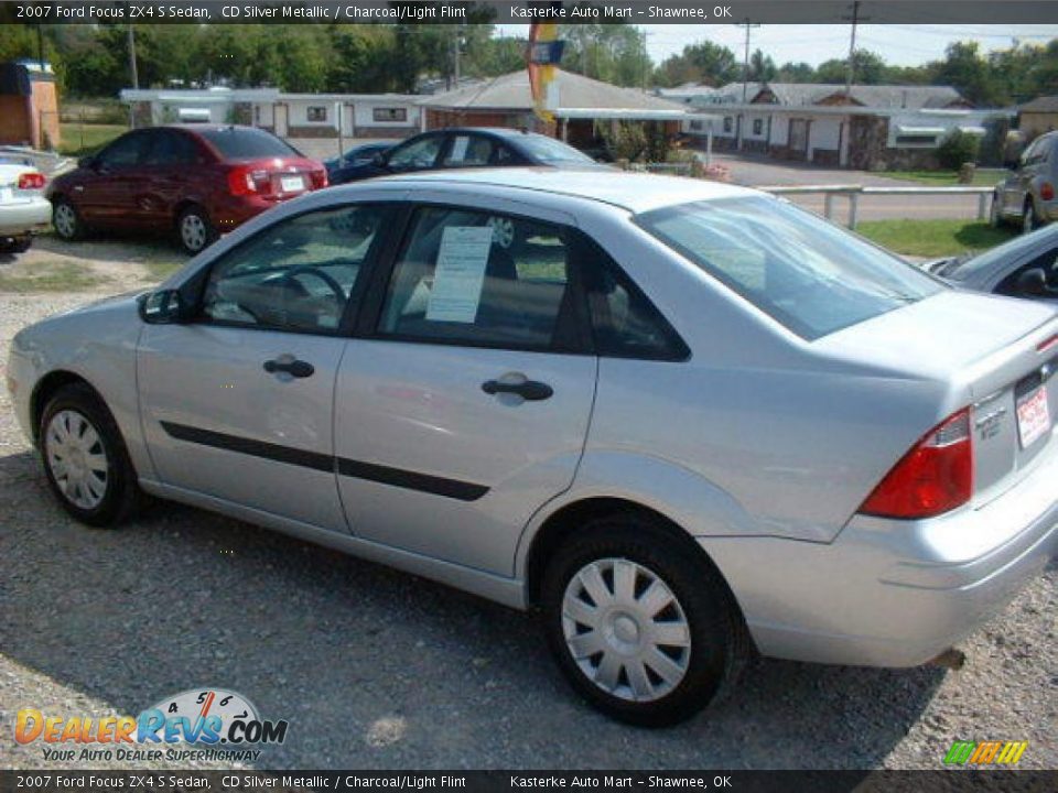 2007 Ford Focus ZX4 S Sedan CD Silver Metallic / Charcoal/Light Flint Photo #3