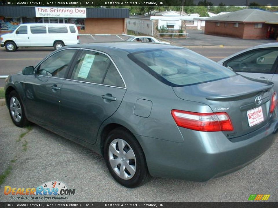 2007 Toyota Camry LE Aloe Green Metallic / Bisque Photo #4