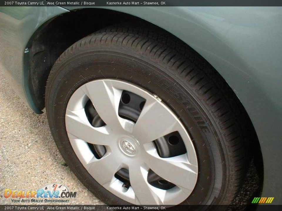 2007 Toyota Camry LE Aloe Green Metallic / Bisque Photo #5