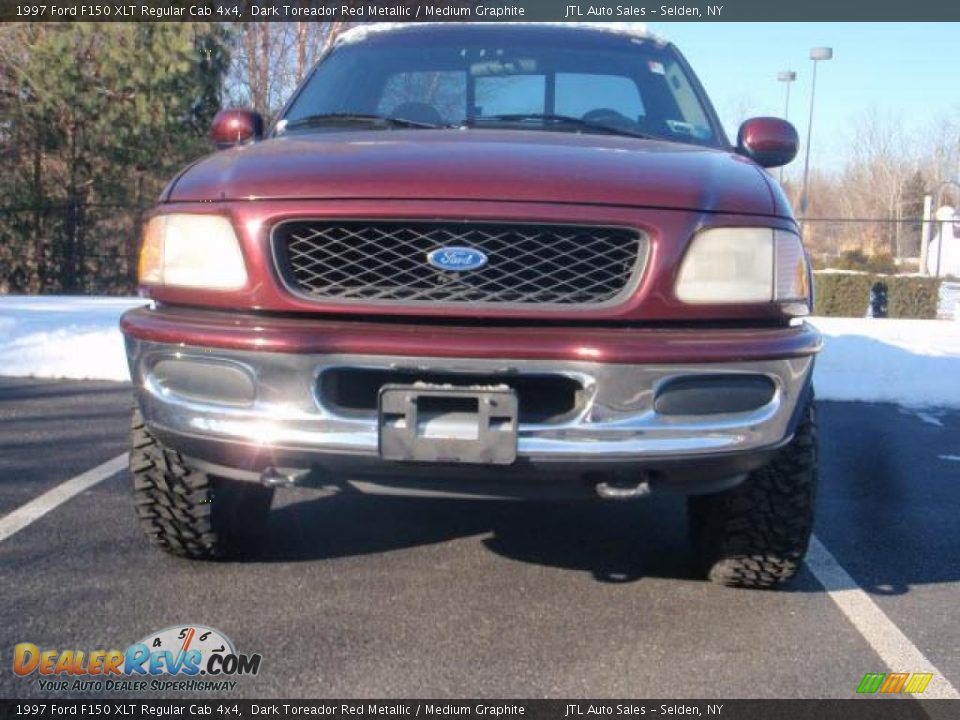 1997 Ford F150 XLT Regular Cab 4x4 Dark Toreador Red Metallic / Medium Graphite Photo #2