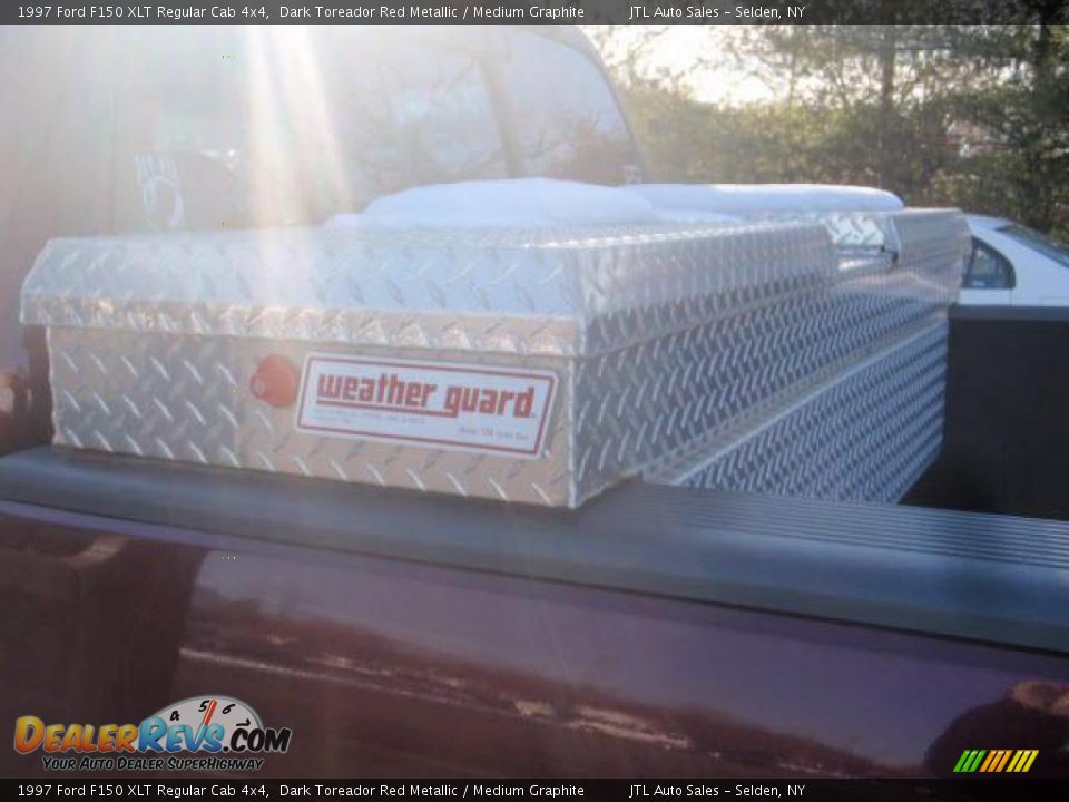 1997 Ford F150 XLT Regular Cab 4x4 Dark Toreador Red Metallic / Medium Graphite Photo #7