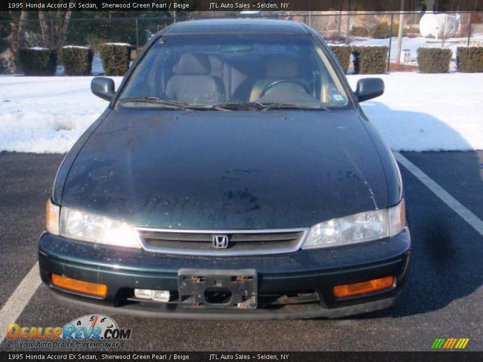 1995 Honda Accord EX Sedan Sherwood Green Pearl / Beige Photo #2