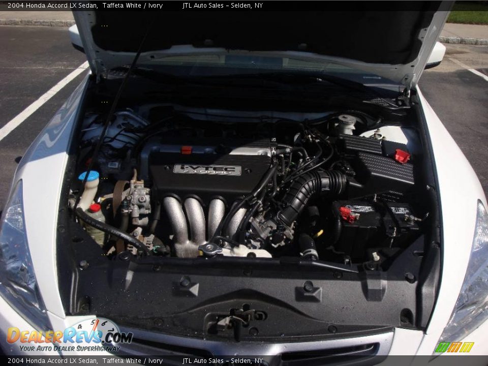 2004 Honda Accord LX Sedan Taffeta White / Ivory Photo #7