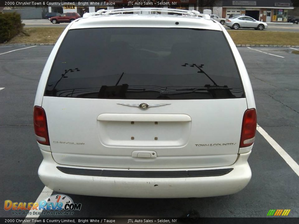 2000 Chrysler Town & Country Limited Bright White / Taupe Photo #4