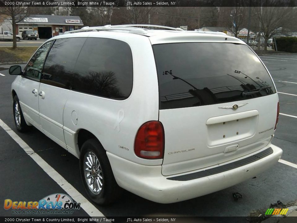 2000 Chrysler Town & Country Limited Bright White / Taupe Photo #12