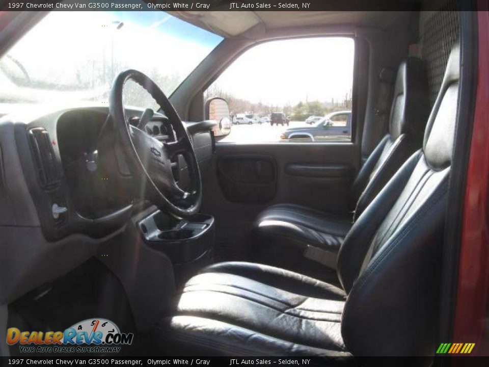 1997 Chevrolet Chevy Van G3500 Passenger Olympic White / Gray Photo #5