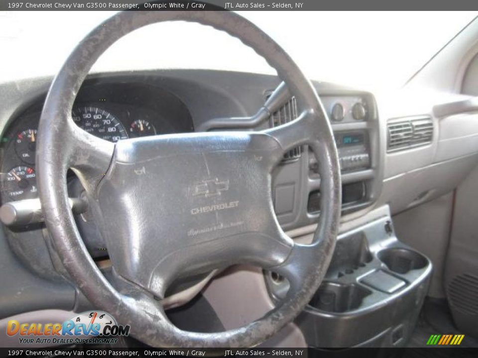 1997 Chevrolet Chevy Van G3500 Passenger Olympic White / Gray Photo #6