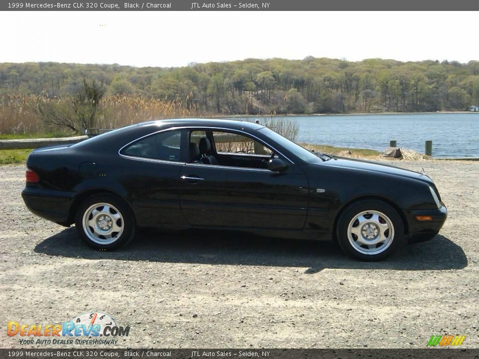 1999 Mercedes-Benz CLK 320 Coupe Black / Charcoal Photo #11