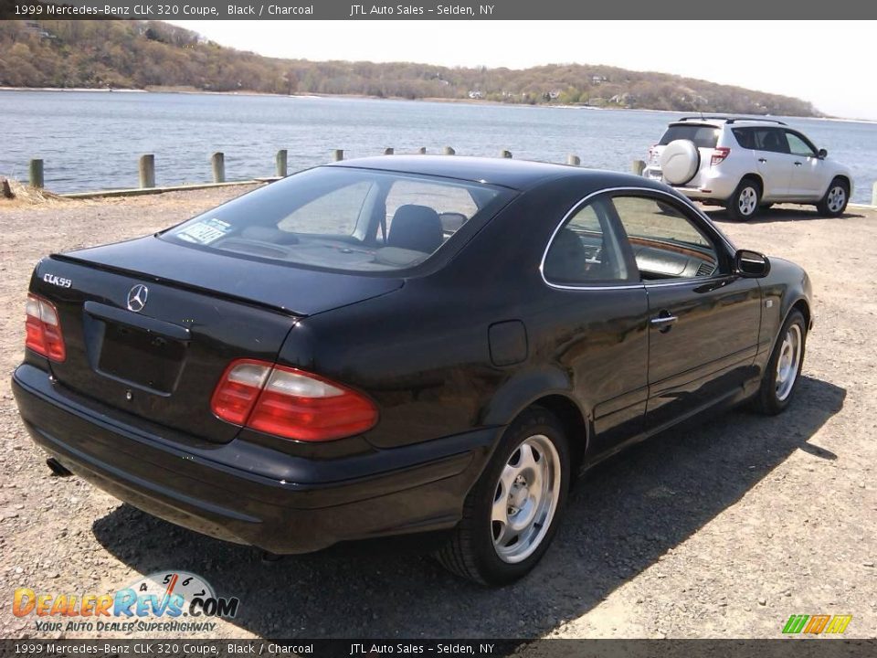 1999 Mercedes-Benz CLK 320 Coupe Black / Charcoal Photo #12