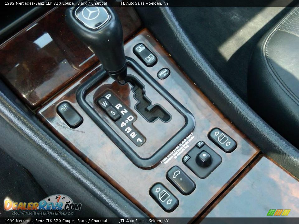 1999 Mercedes-Benz CLK 320 Coupe Black / Charcoal Photo #16