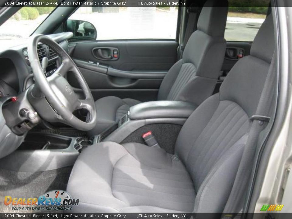 2004 Chevrolet Blazer LS 4x4 Light Pewter Metallic / Graphite Gray Photo #6