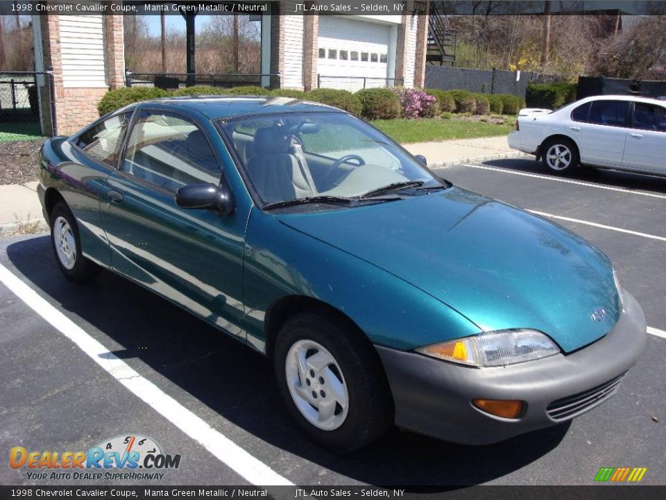 1998 Chevrolet Cavalier Coupe Manta Green Metallic / Neutral Photo #2