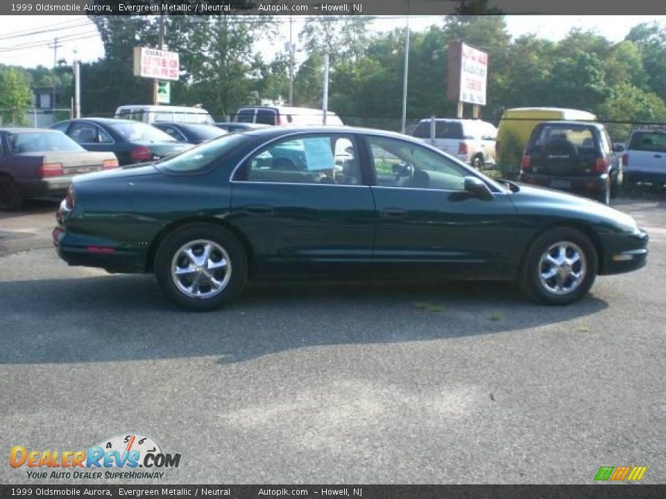 1999 Oldsmobile Aurora Evergreen Metallic / Neutral Photo #8