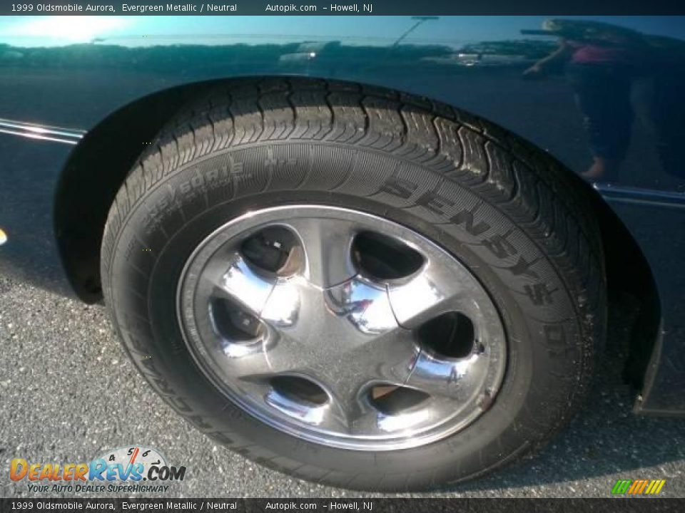 1999 Oldsmobile Aurora Evergreen Metallic / Neutral Photo #16
