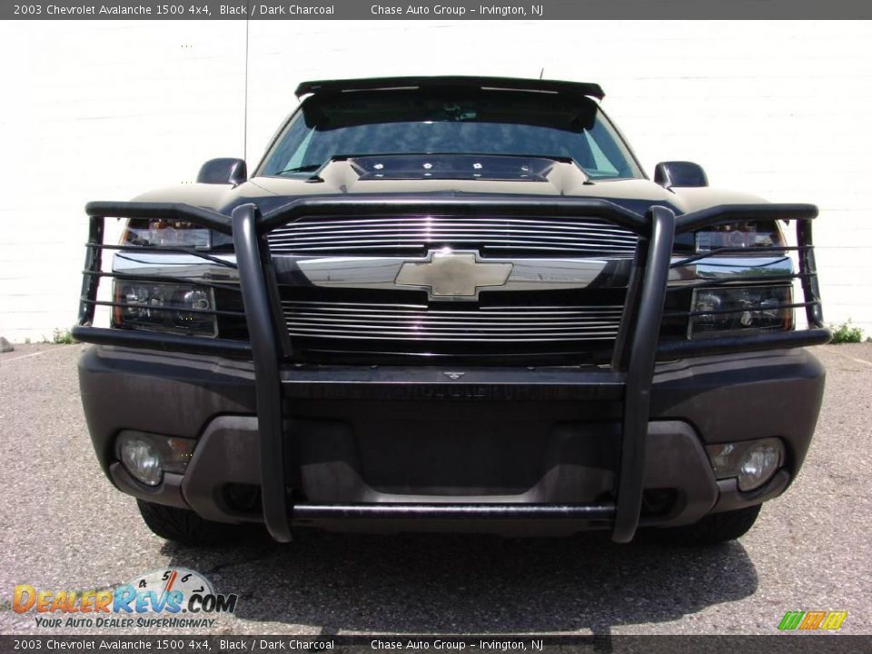 2003 Chevrolet Avalanche 1500 4x4 Black / Dark Charcoal Photo #4
