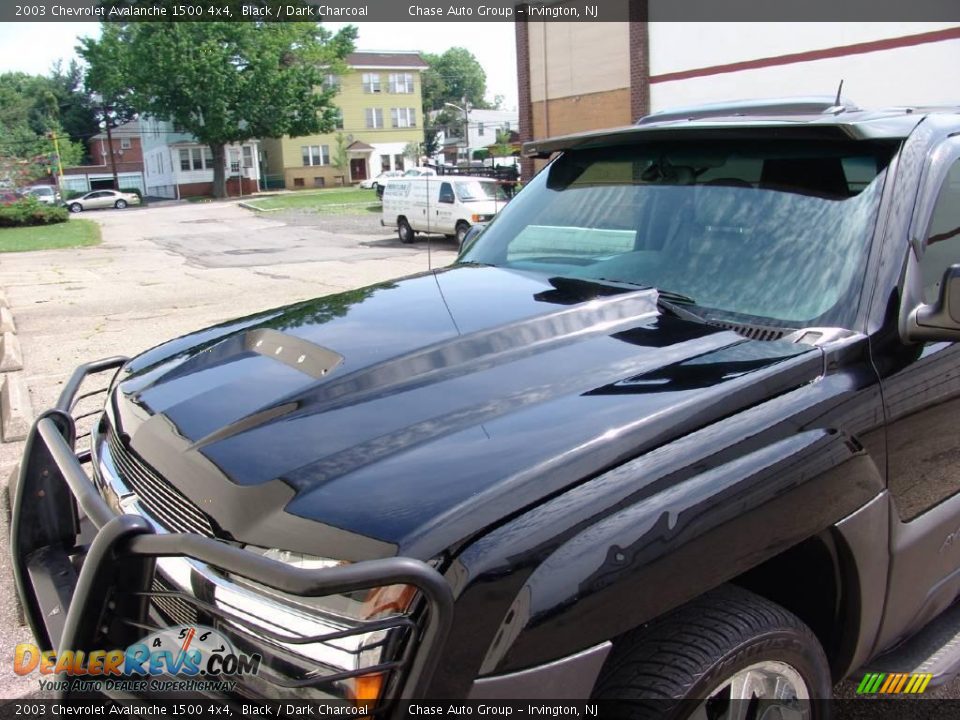 2003 Chevrolet Avalanche 1500 4x4 Black / Dark Charcoal Photo #18