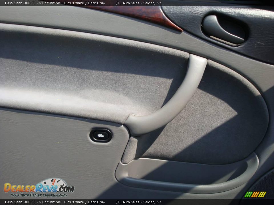1995 Saab 900 SE V6 Convertible Cirrus White / Dark Gray Photo #9