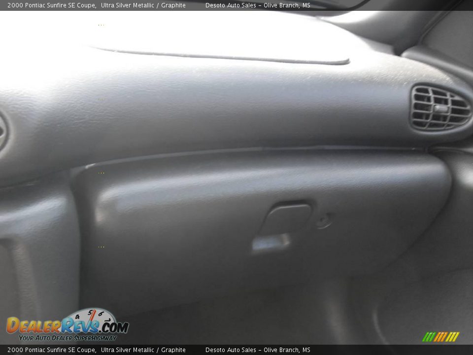 2000 Pontiac Sunfire SE Coupe Ultra Silver Metallic / Graphite Photo #7