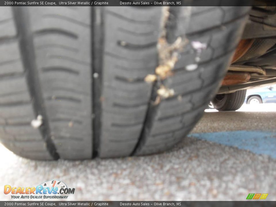 2000 Pontiac Sunfire SE Coupe Ultra Silver Metallic / Graphite Photo #12