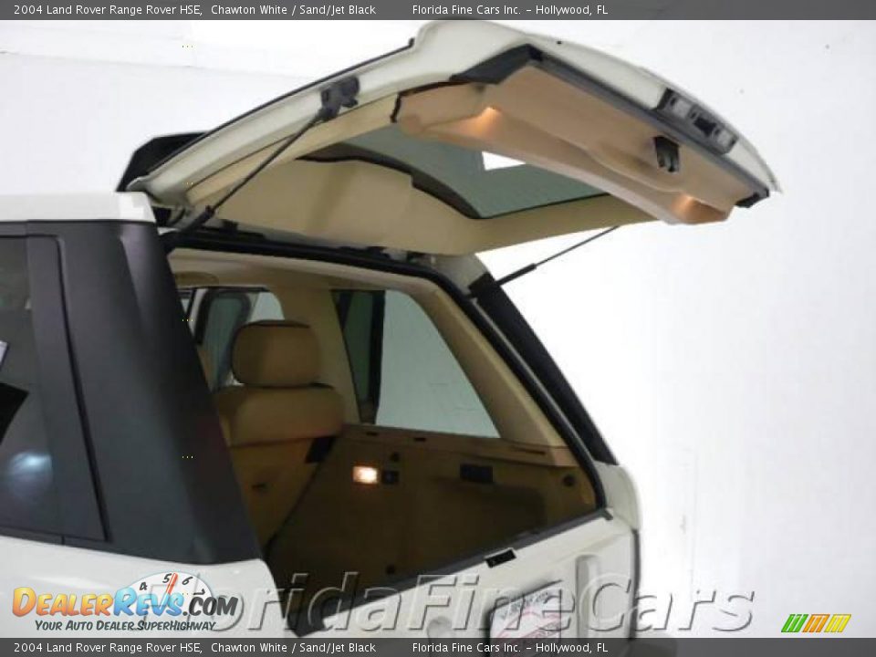 2004 Land Rover Range Rover HSE Chawton White / Sand/Jet Black Photo #12