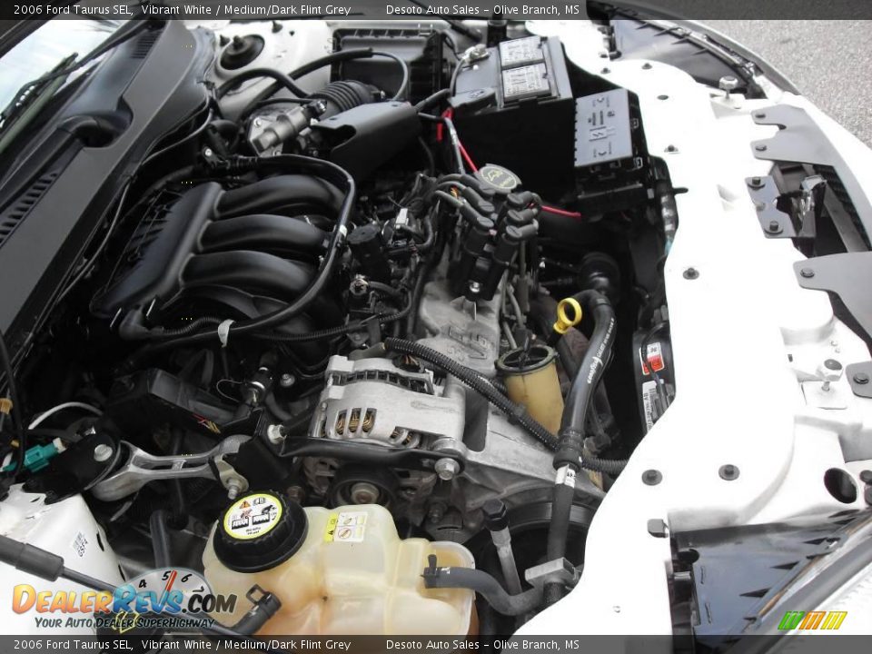 2006 Ford Taurus SEL Vibrant White / Medium/Dark Flint Grey Photo #17