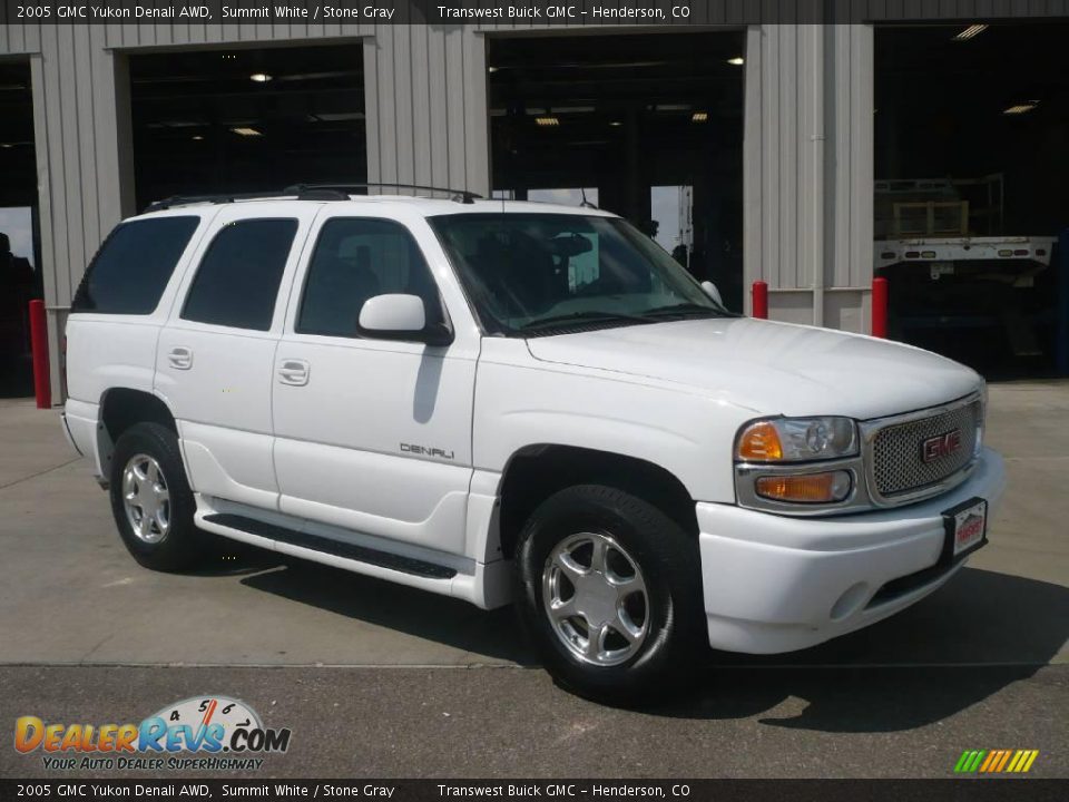 2005 GMC Yukon Denali AWD Summit White / Stone Gray Photo #1