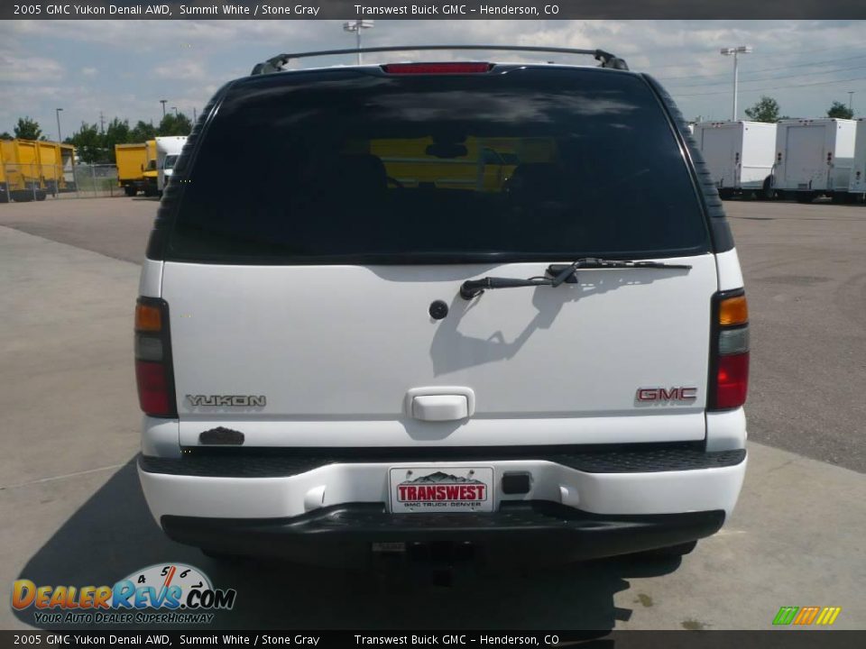 2005 GMC Yukon Denali AWD Summit White / Stone Gray Photo #5