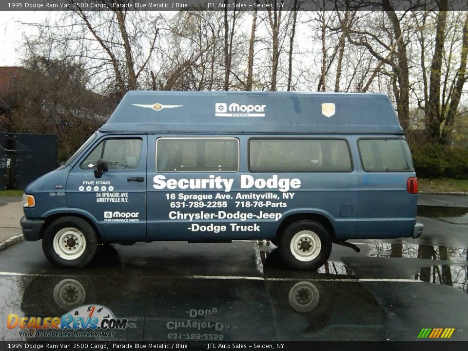 1995 Dodge Ram Van 3500 Cargo Parade Blue Metallic / Blue Photo #4