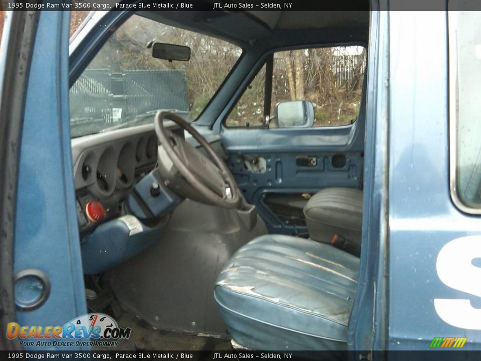 1995 Dodge Ram Van 3500 Cargo Parade Blue Metallic / Blue Photo #5