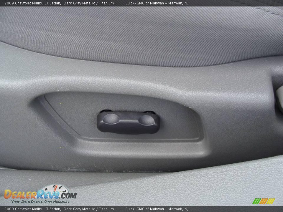 2009 Chevrolet Malibu LT Sedan Dark Gray Metallic / Titanium Photo #12