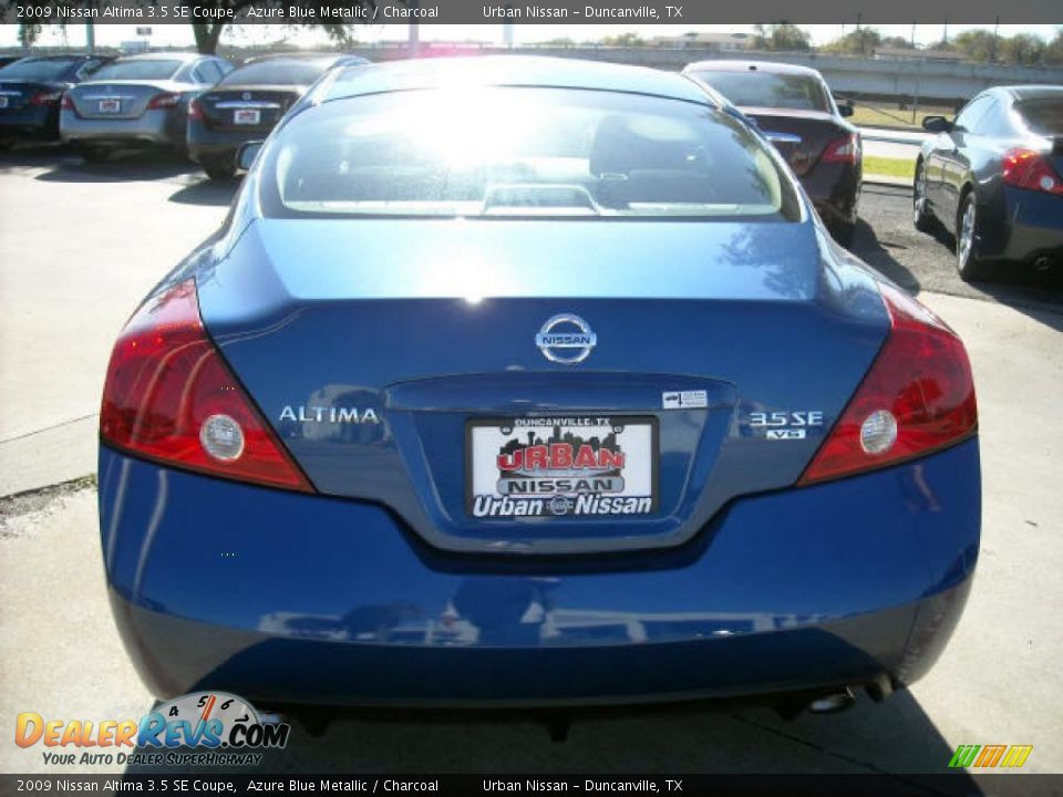 2009 Nissan Altima 3.5 SE Coupe Azure Blue Metallic / Charcoal Photo #4