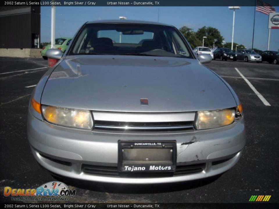 2002 Saturn L Series L100 Sedan Bright Silver / Gray Photo #2