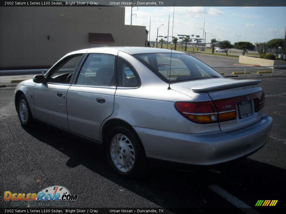 2002 Saturn L Series L100 Sedan Bright Silver / Gray Photo #6