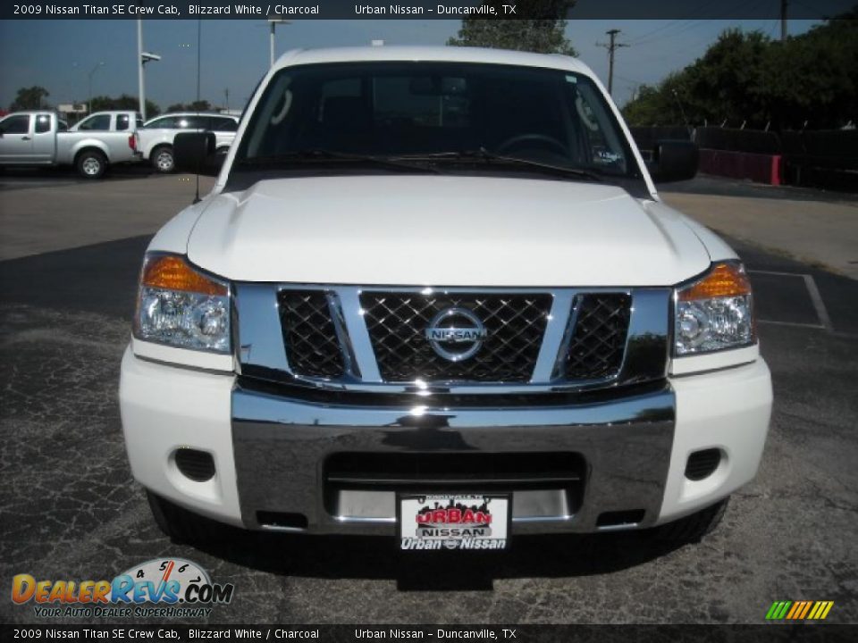 2009 Nissan Titan SE Crew Cab Blizzard White / Charcoal Photo #2