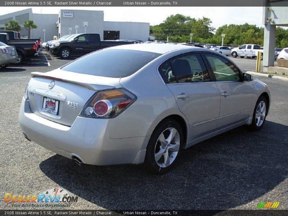 2008 Nissan Altima 3.5 SE Radiant Silver Metallic / Charcoal Photo #3