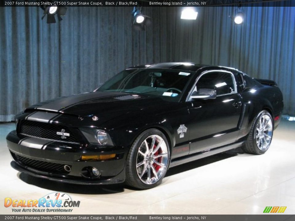 Front 3/4 View of 2007 Ford Mustang Shelby GT500 Super Snake Coupe Photo #1