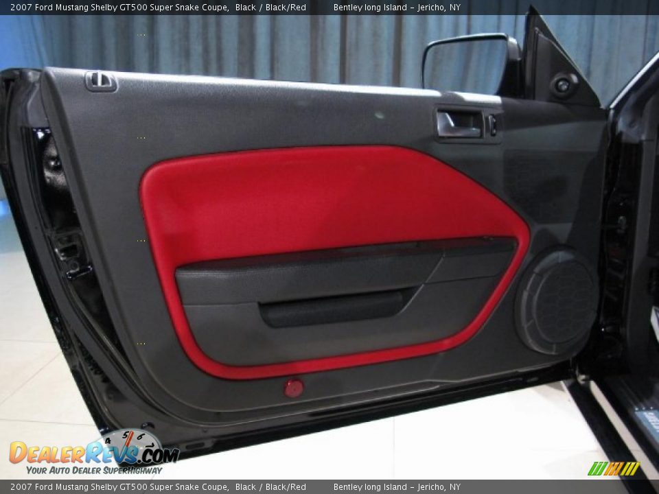 Door Panel of 2007 Ford Mustang Shelby GT500 Super Snake Coupe Photo #14