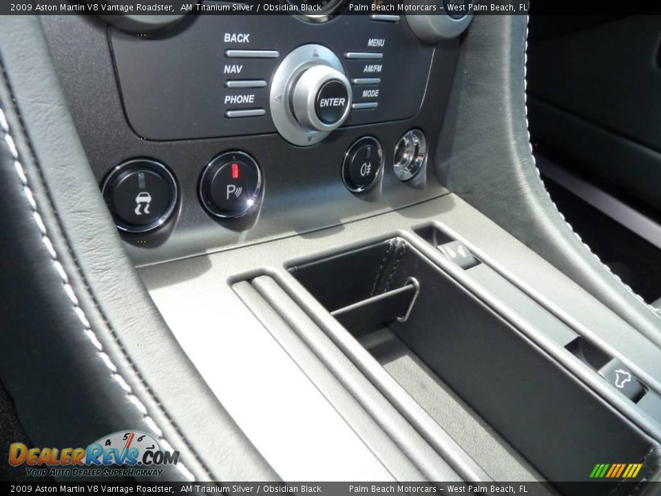 2009 Aston Martin V8 Vantage Roadster AM Titanium Silver / Obsidian Black Photo #18