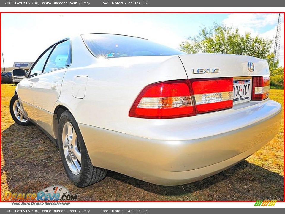 2001 Lexus ES 300 White Diamond Pearl / Ivory Photo #3