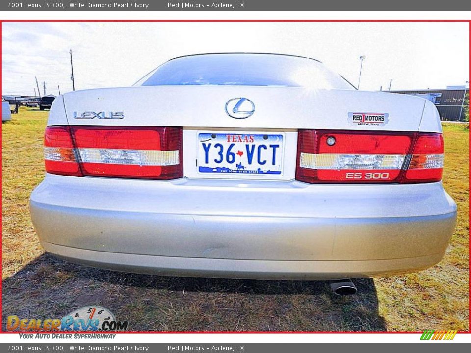 2001 Lexus ES 300 White Diamond Pearl / Ivory Photo #4