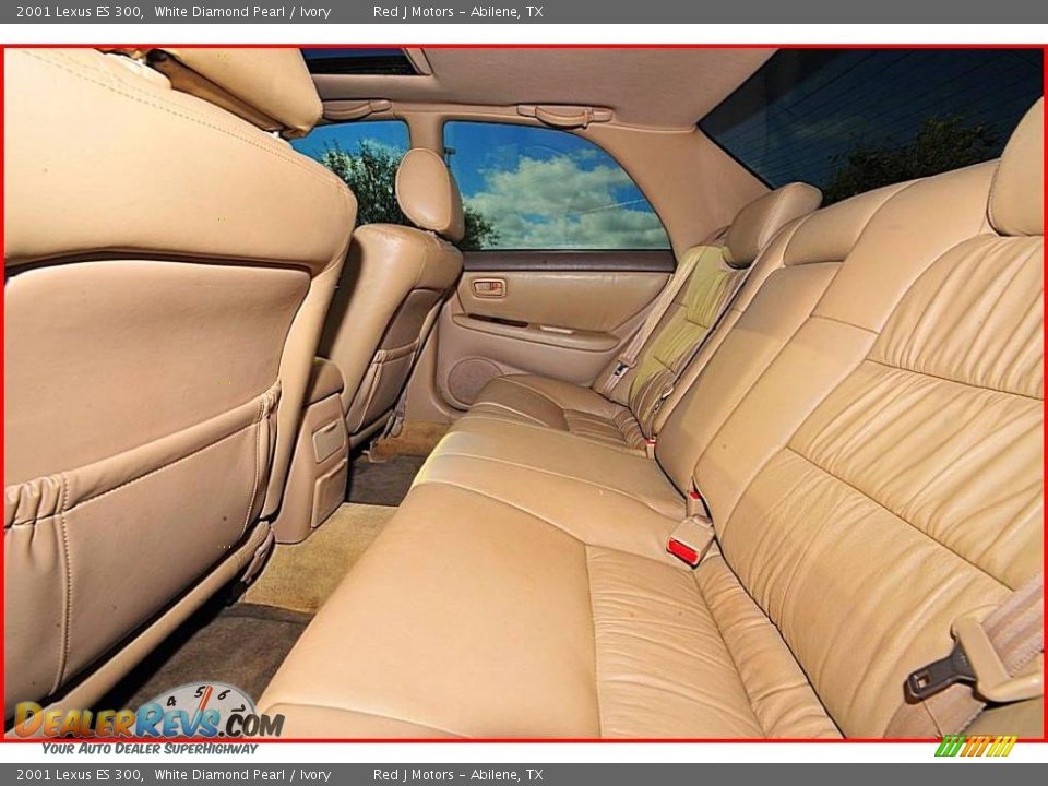 2001 Lexus ES 300 White Diamond Pearl / Ivory Photo #16