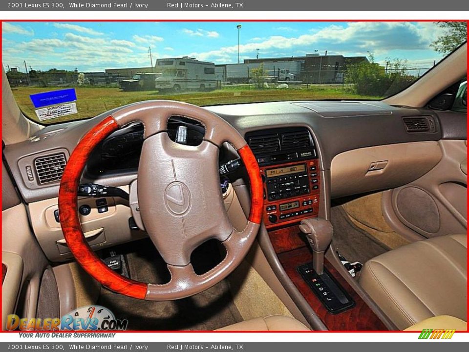2001 Lexus ES 300 White Diamond Pearl / Ivory Photo #20