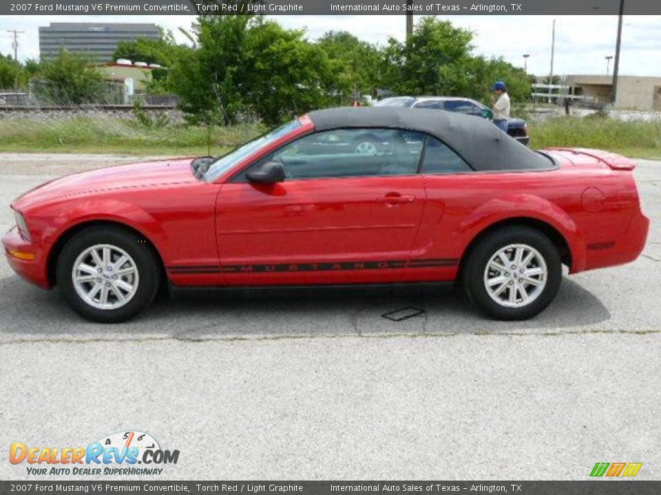 2007 Ford Mustang V6 Premium Convertible Torch Red / Light Graphite Photo #7