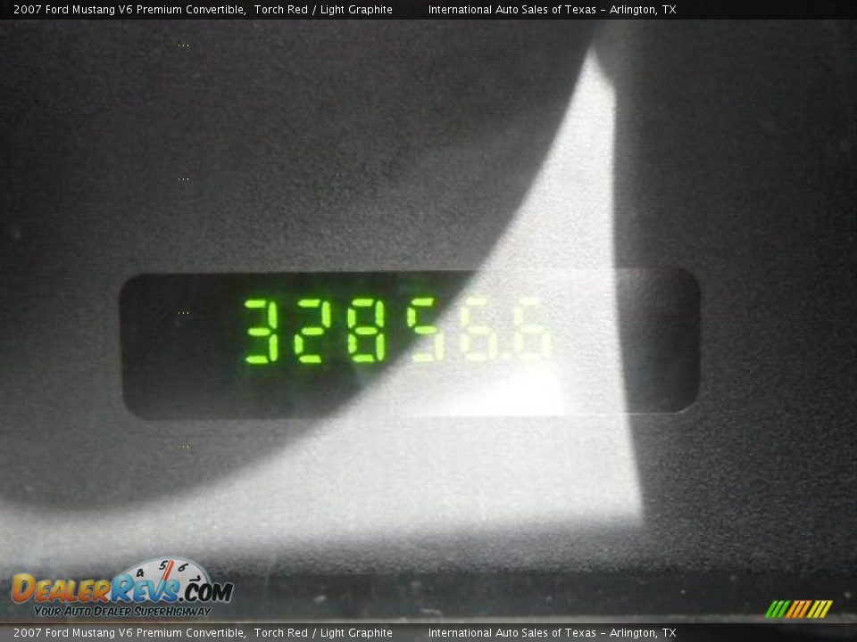 2007 Ford Mustang V6 Premium Convertible Torch Red / Light Graphite Photo #18