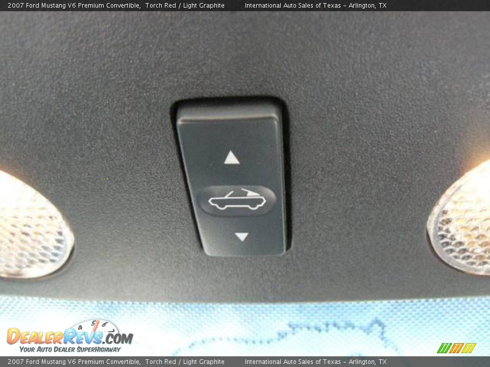 2007 Ford Mustang V6 Premium Convertible Torch Red / Light Graphite Photo #21