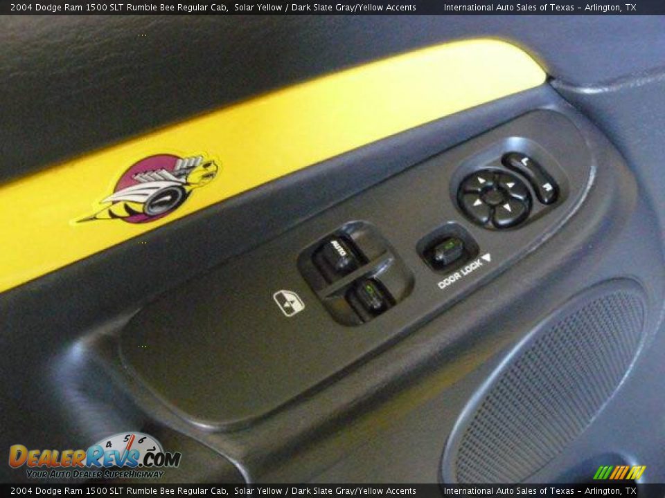 2004 Dodge Ram 1500 SLT Rumble Bee Regular Cab Solar Yellow / Dark Slate Gray/Yellow Accents Photo #18